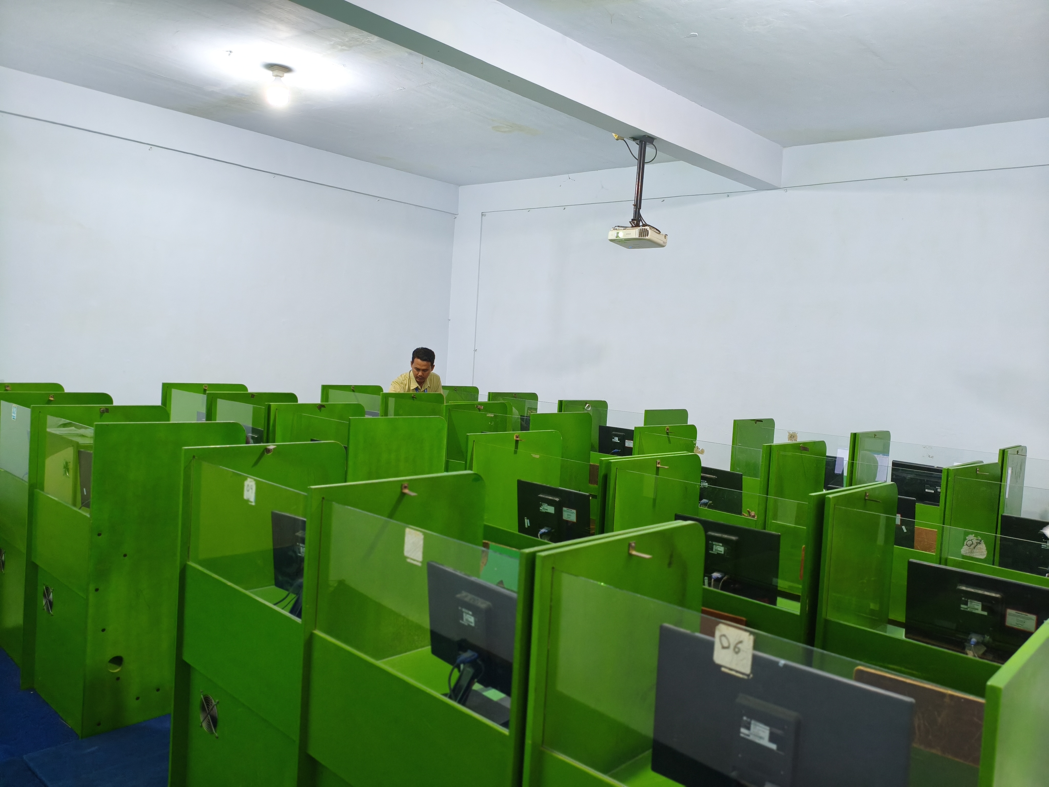 Lab Komputer 1