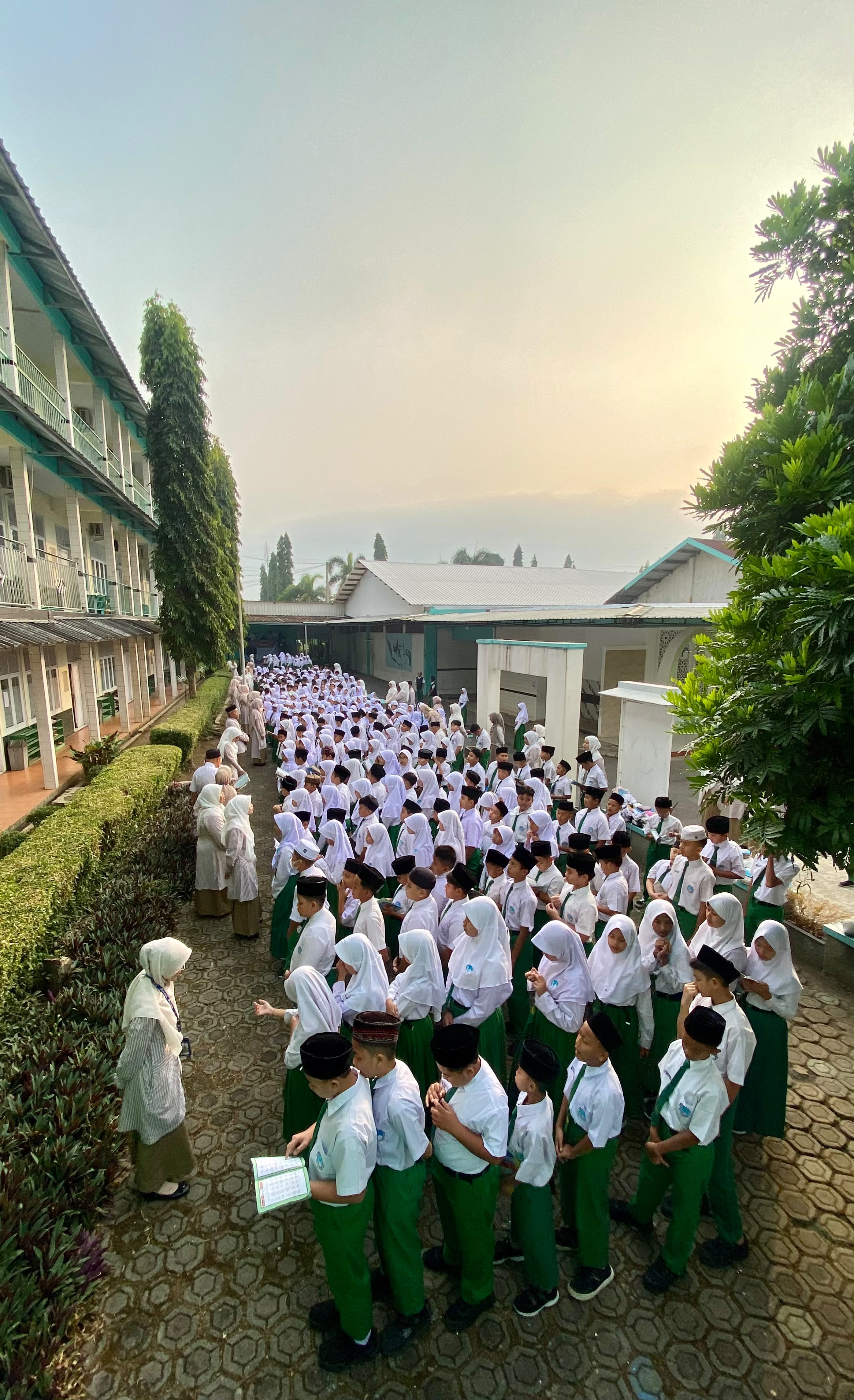 Pembiasaan adab di pagi hari